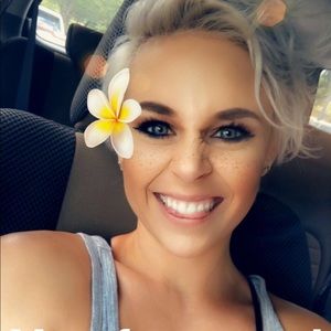 Posher = Fashion is however I see it that day.